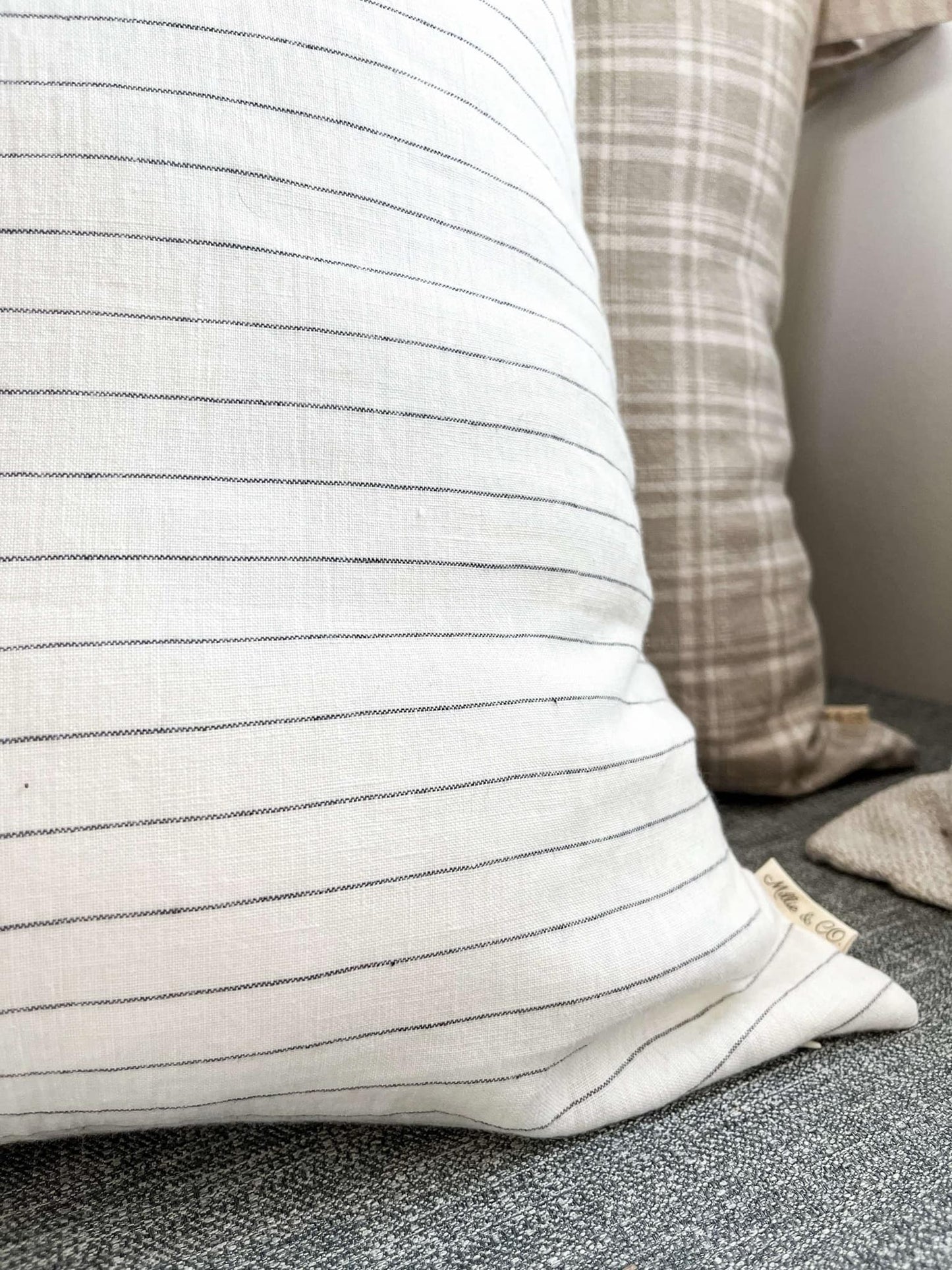 Nina cushion cover | Floral linen
