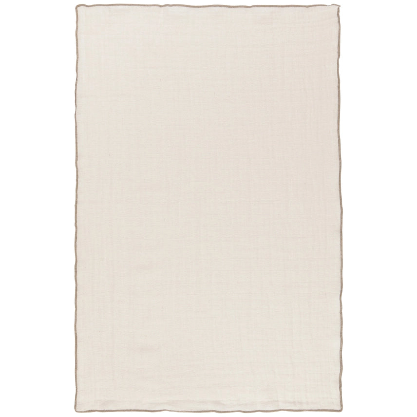 Nina napkin with pretty frills