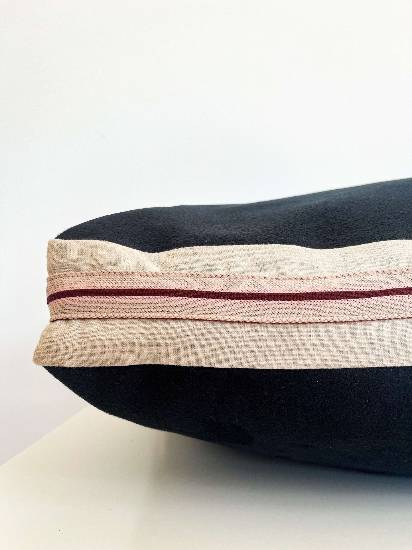 Housse de coussin Joan | Lumbar bleu foncé