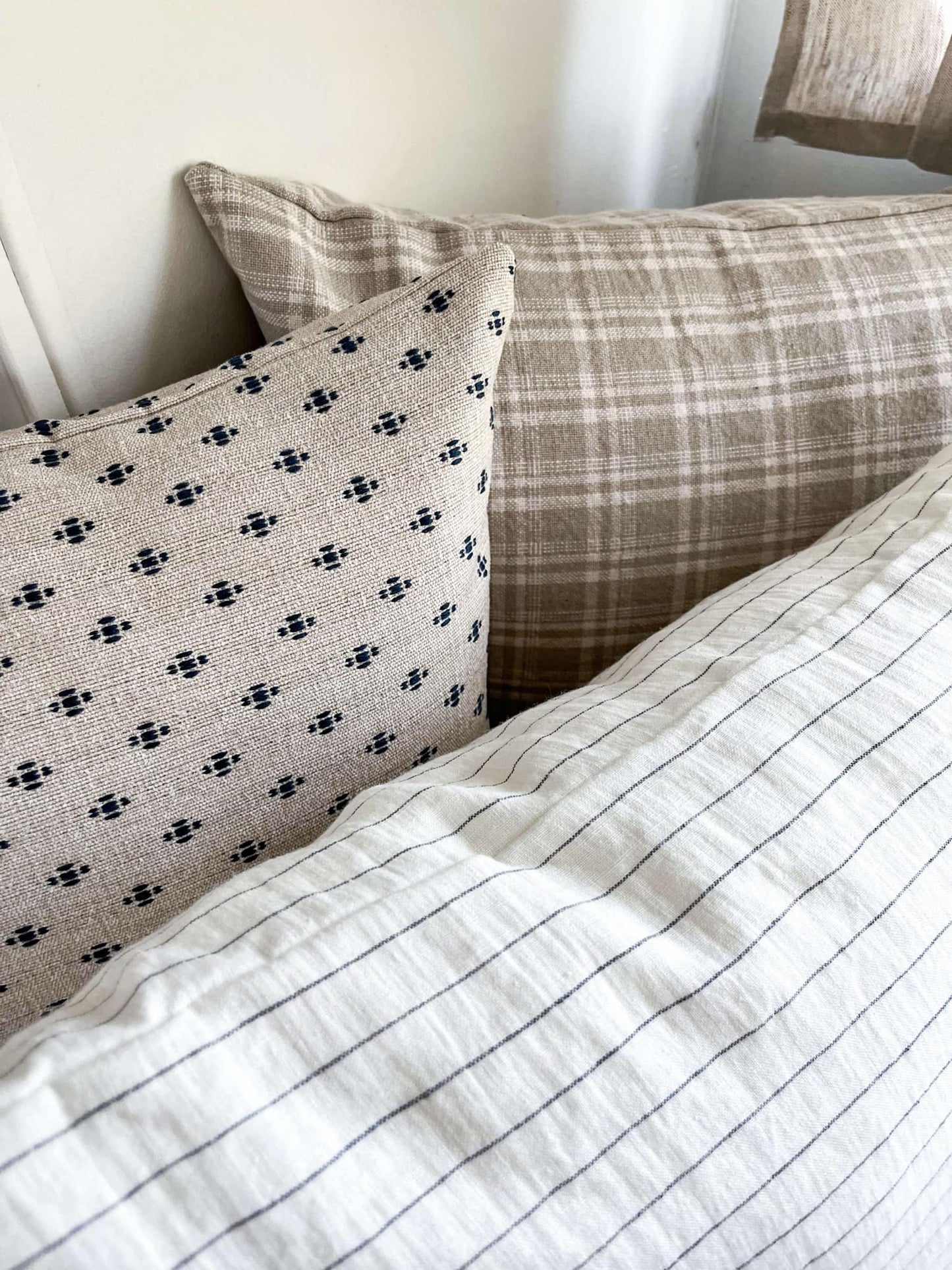 Nina cushion cover | Floral linen