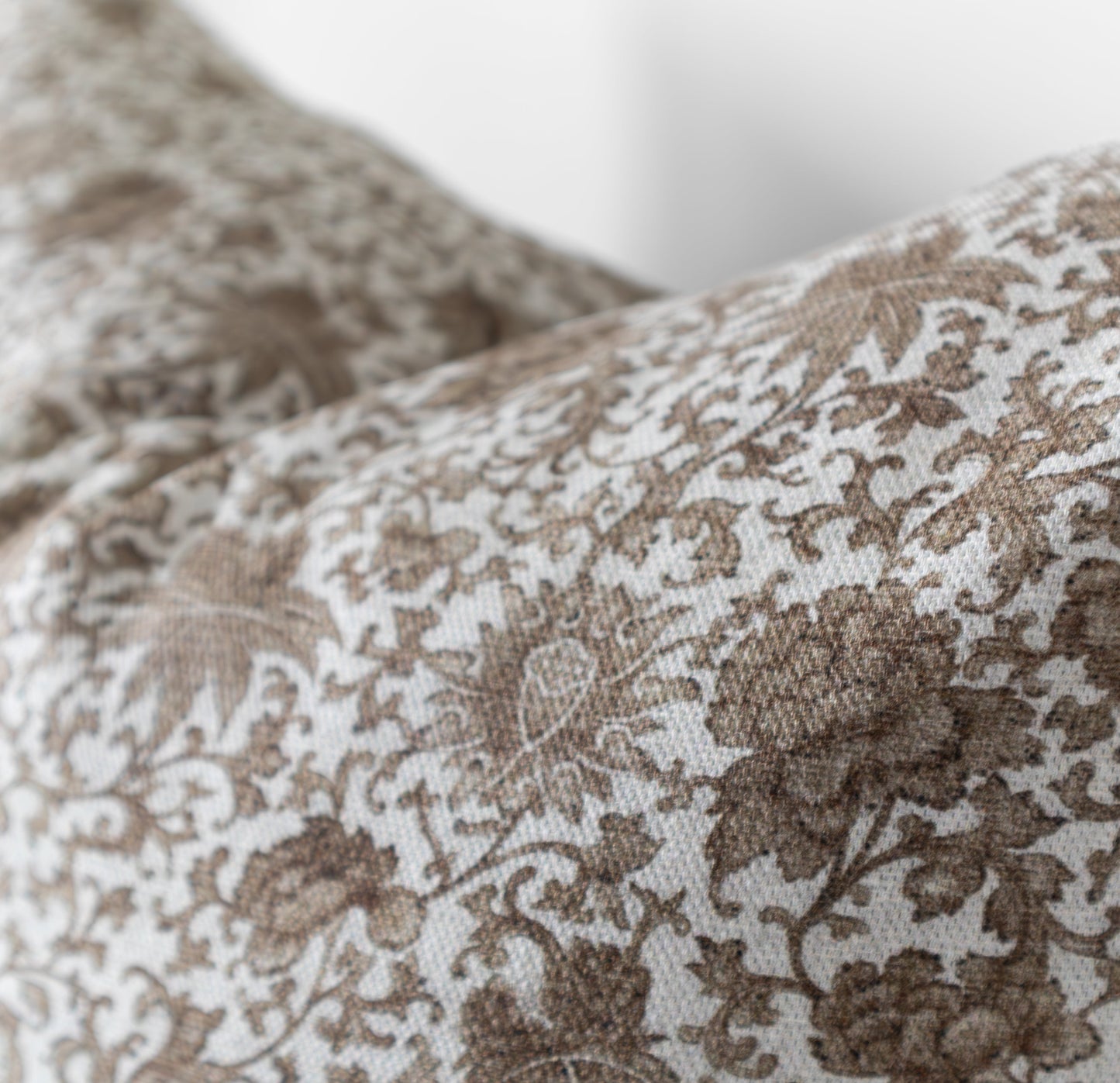Isadora | Housse de coussin à motif floral vintage