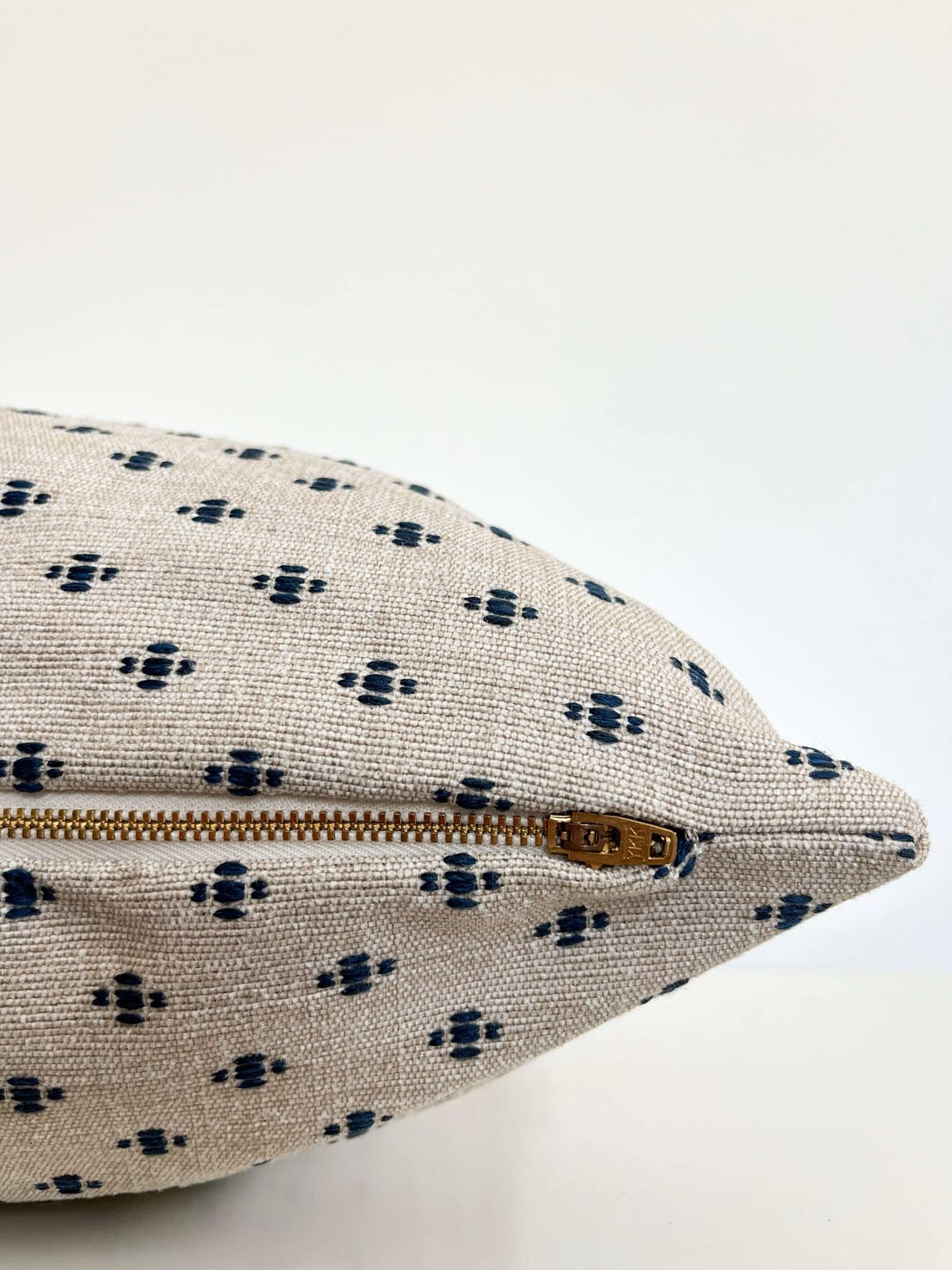 Housse de coussin Dahlia | Motif floral géométrique