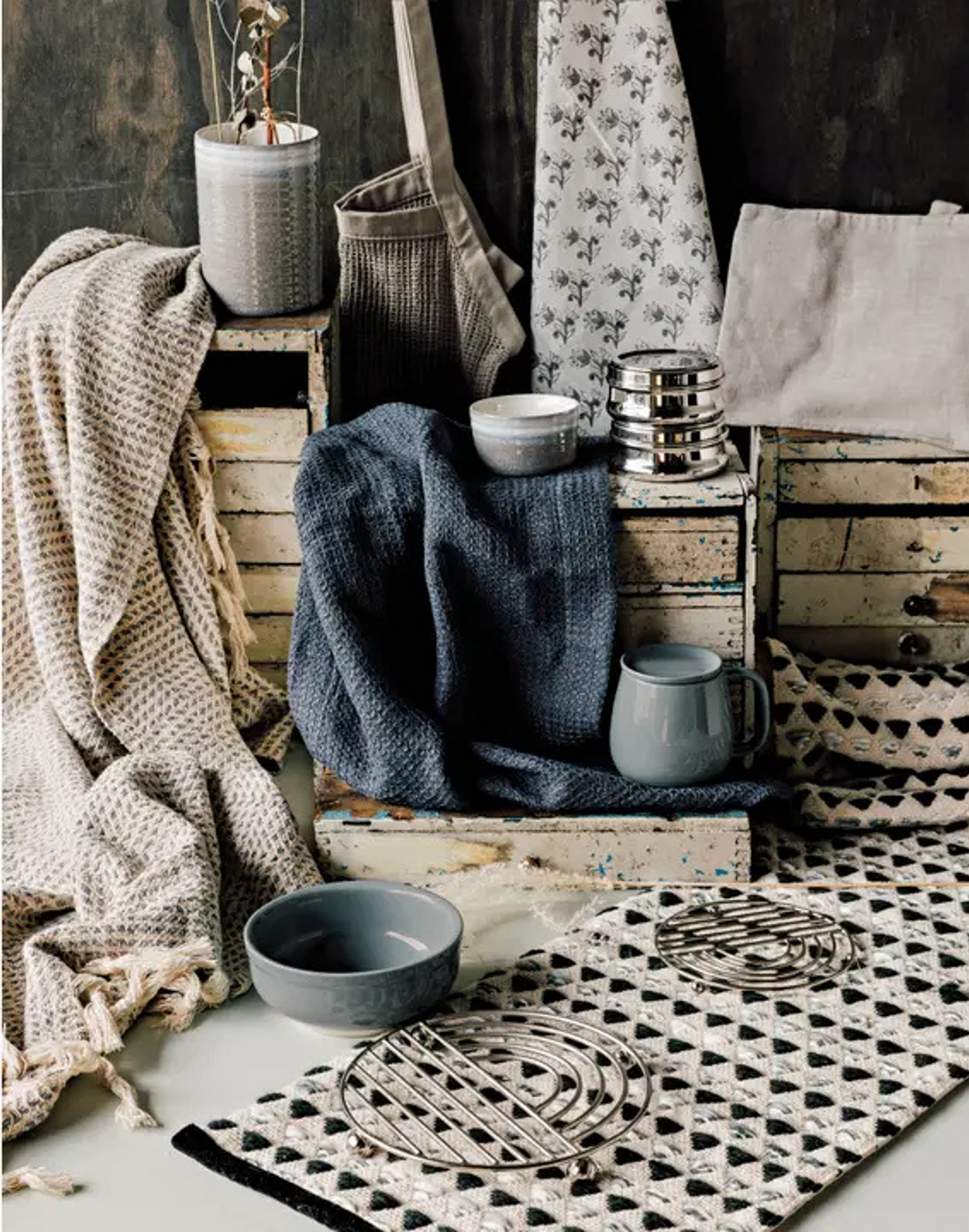 Nina napkin with pretty frills
