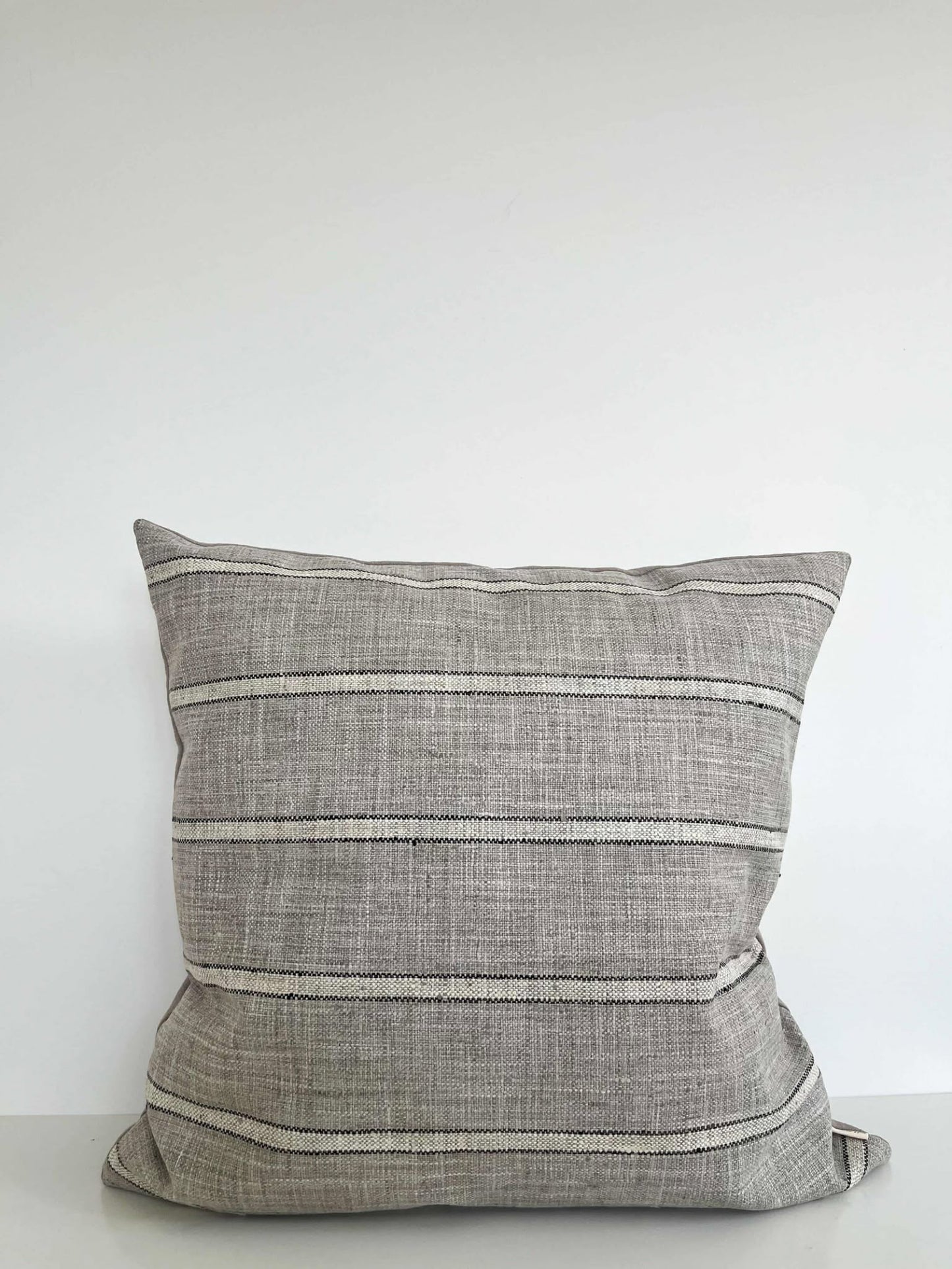 Housse de coussin Macy| Rayé Gris-Greige