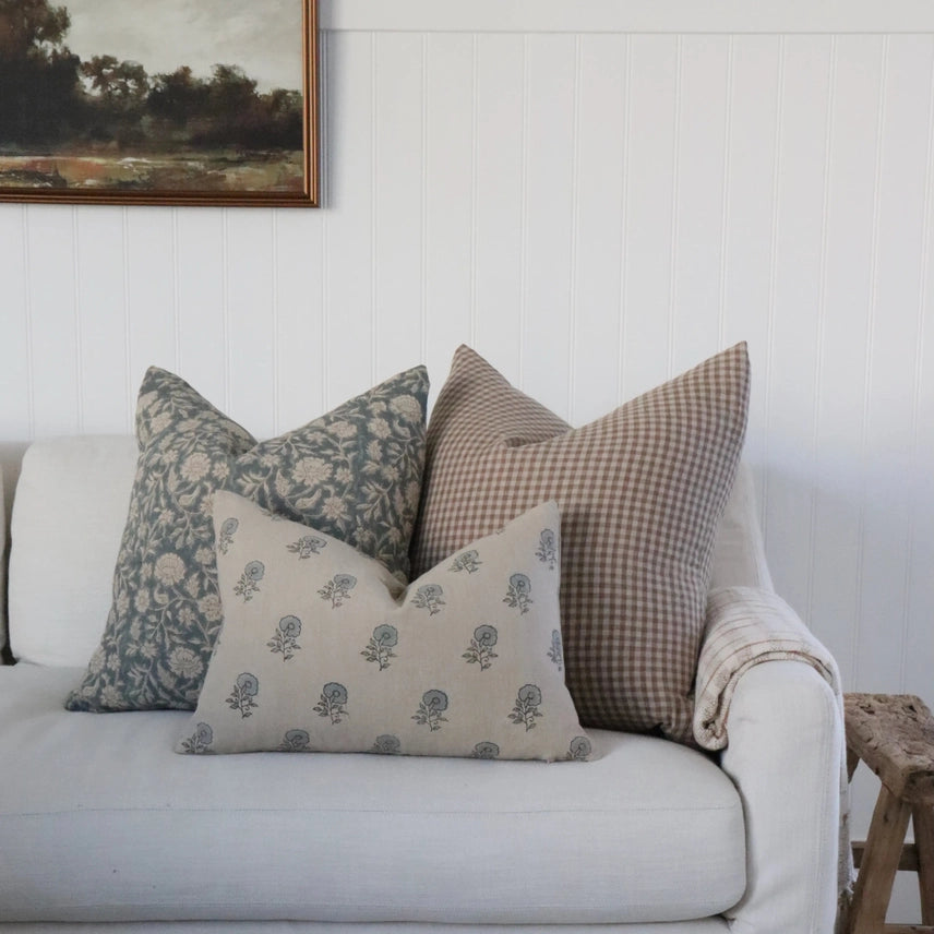 Housse de coussin florale Elsie | Bleu doux et naturel