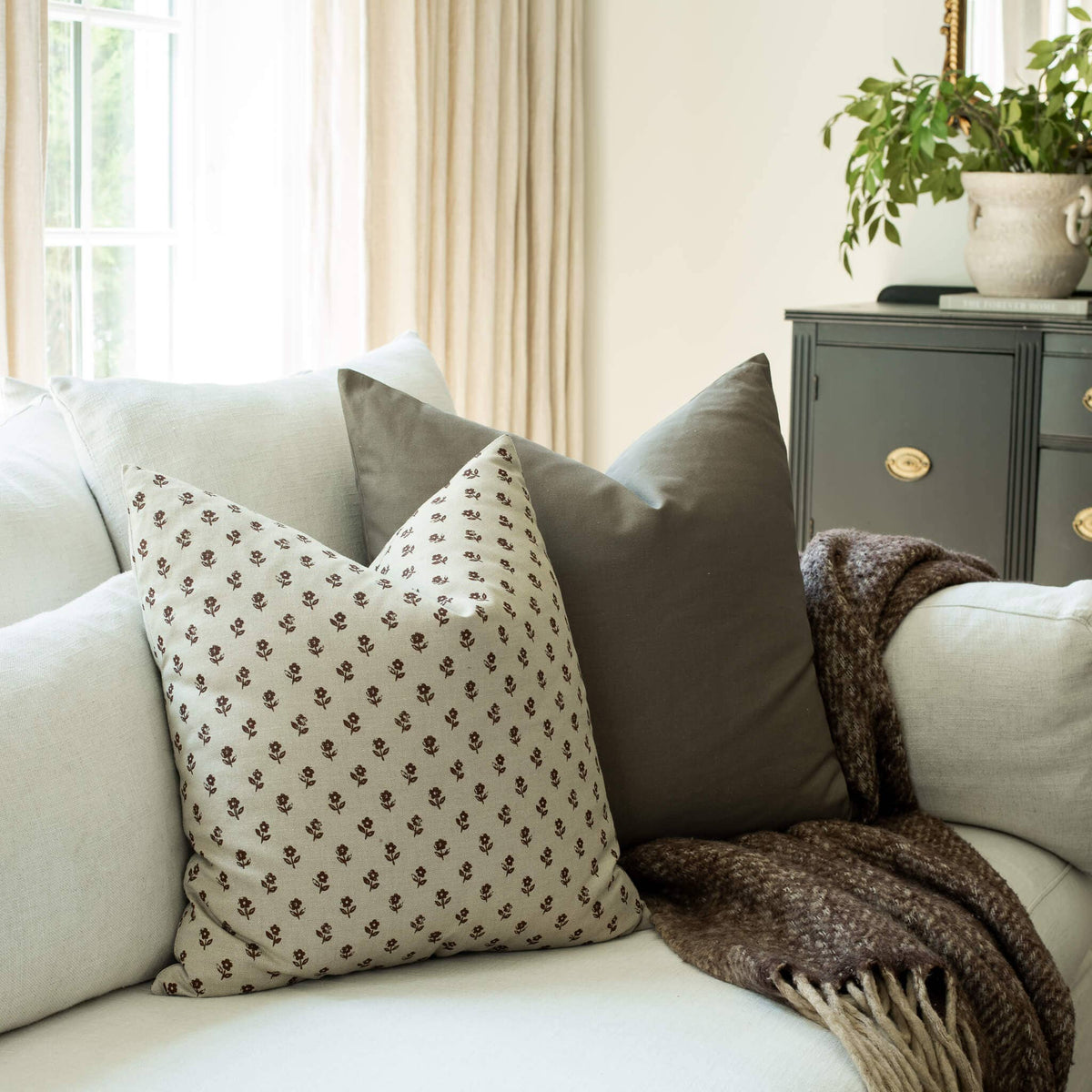Housse de coussin Pippa  |  Motif floral délicat