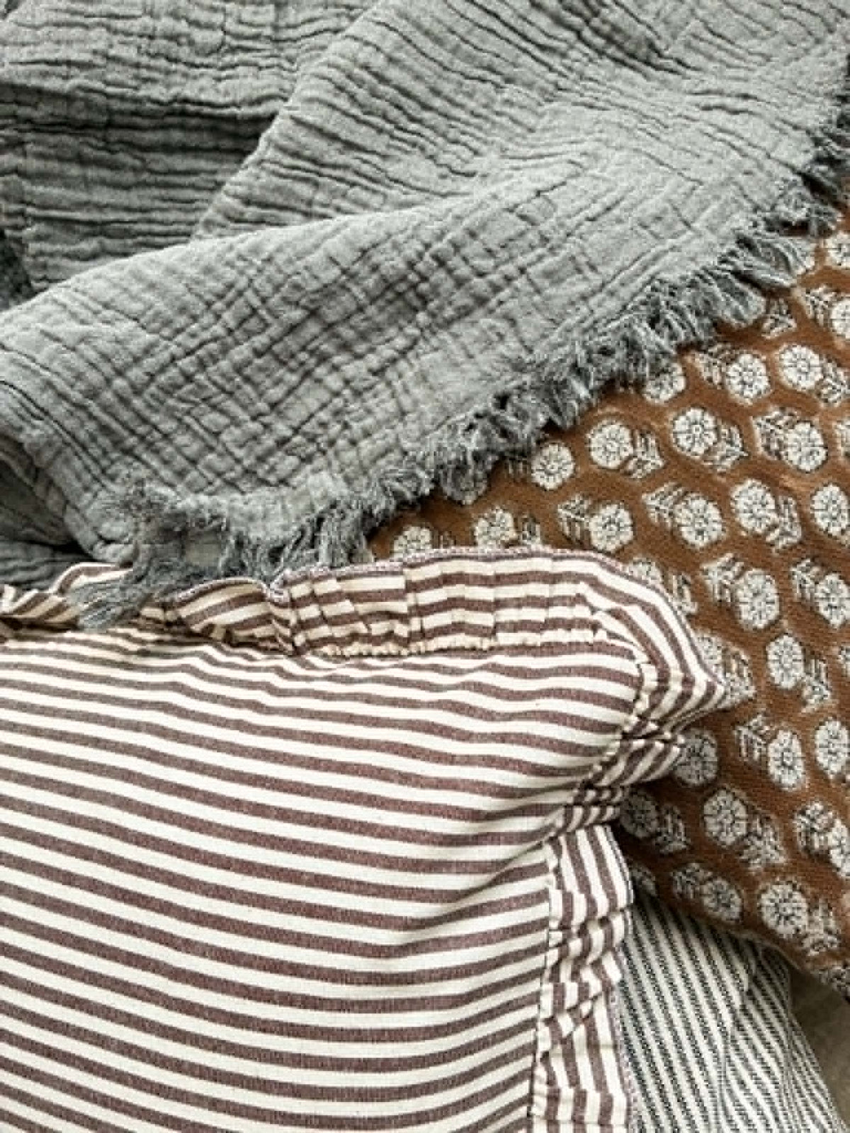 Jeté mousseline gaufré| Anthracite doux