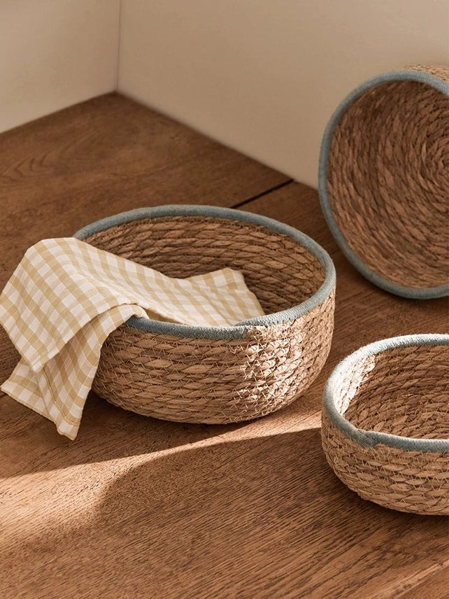 Paniers de rangement en herbe de mer | Bordure bleu-gris pâle