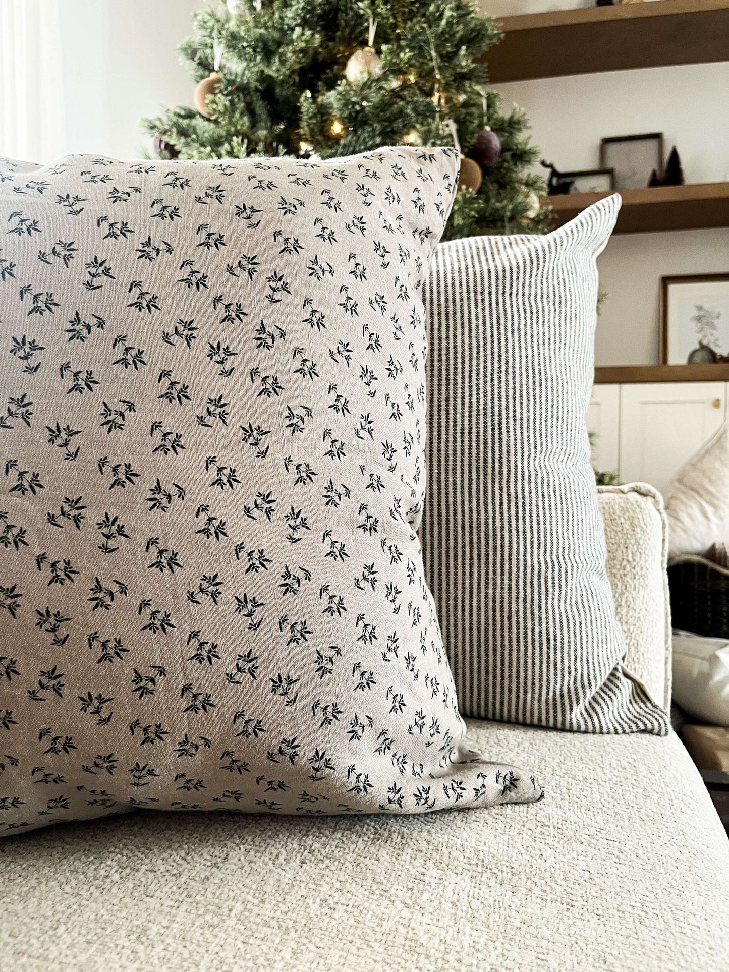 Adèle cushion cover