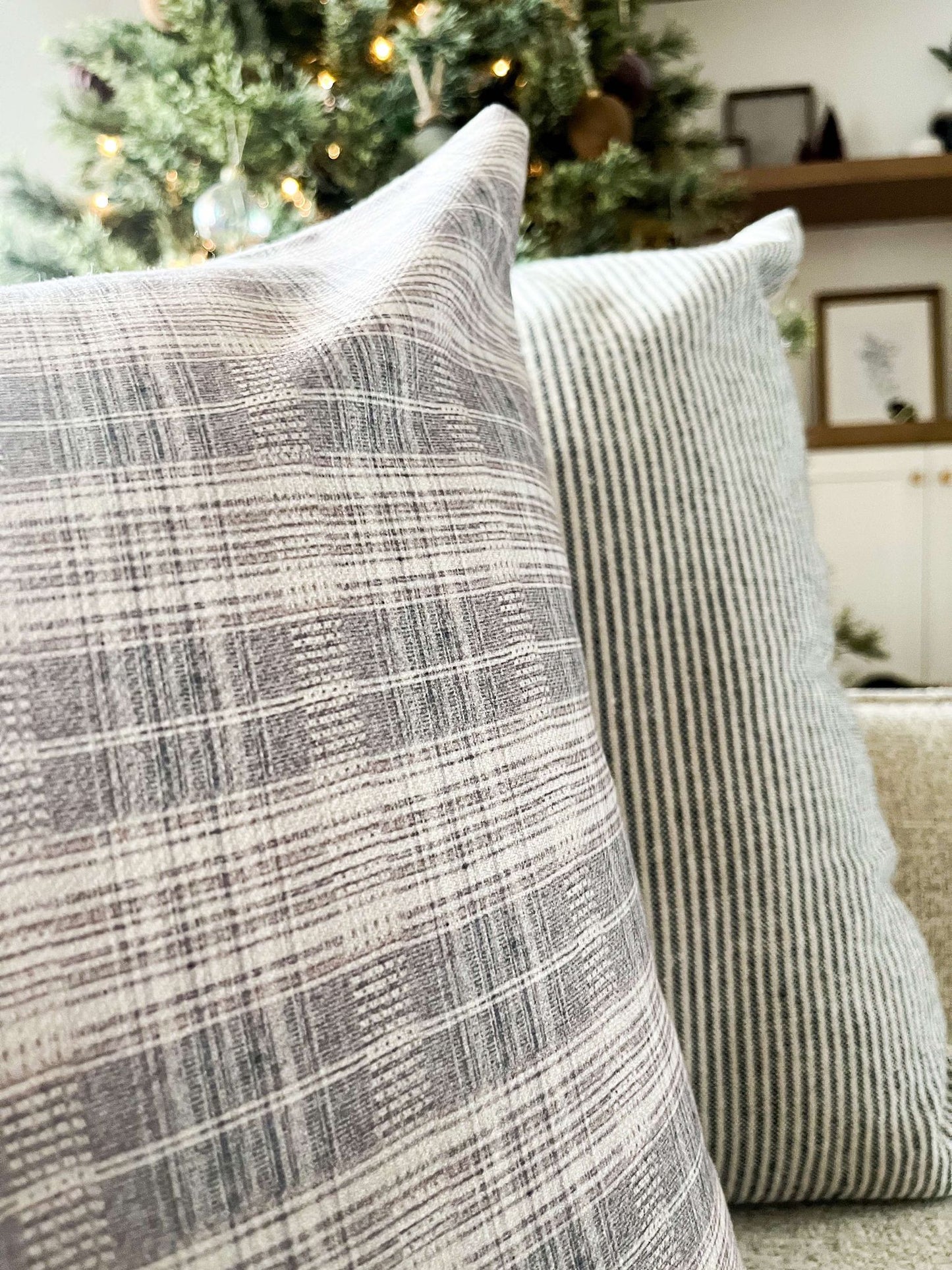 Adèle cushion cover