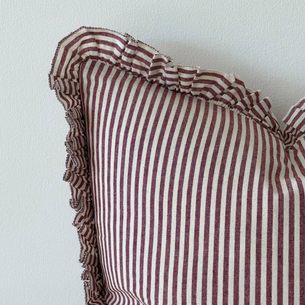 Housse de coussin Josie à rayures bordeaux