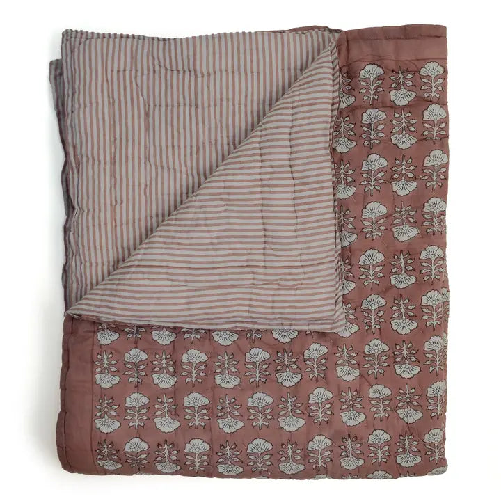 Courtepointe réversible pour bébé | Motif floral Framboise-tan