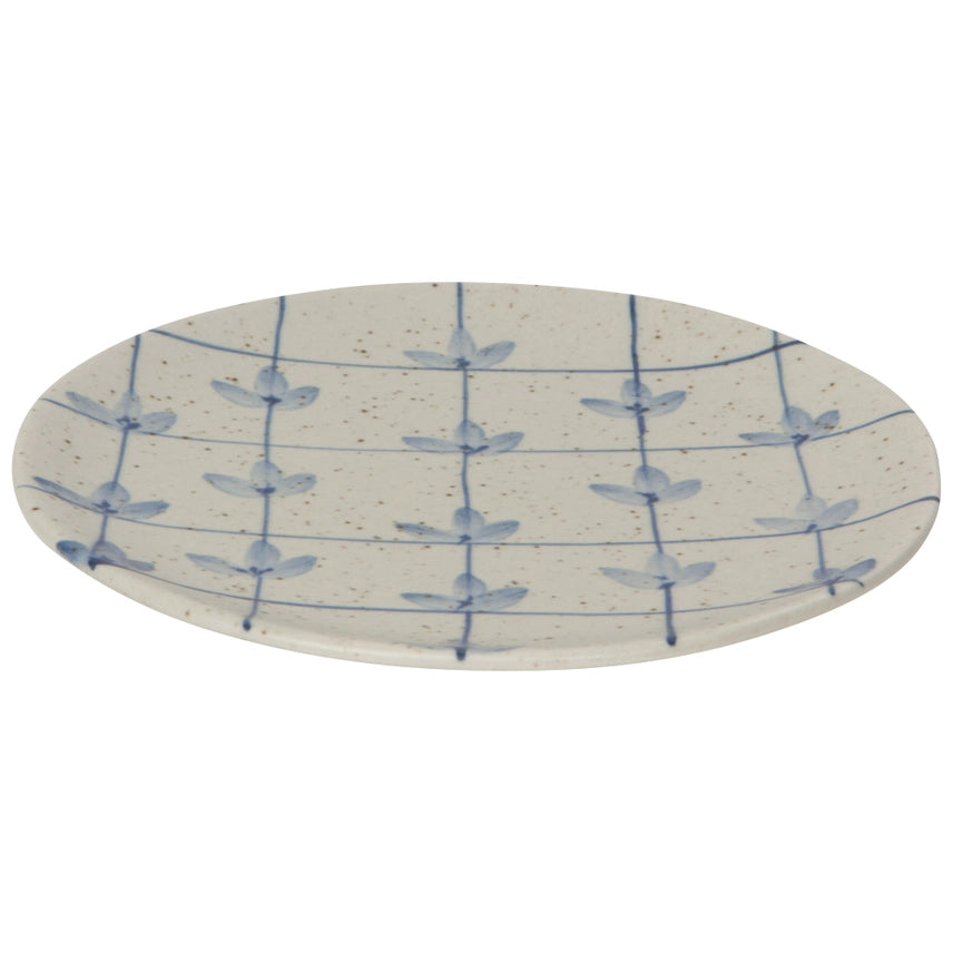 Nina napkin with pretty frills