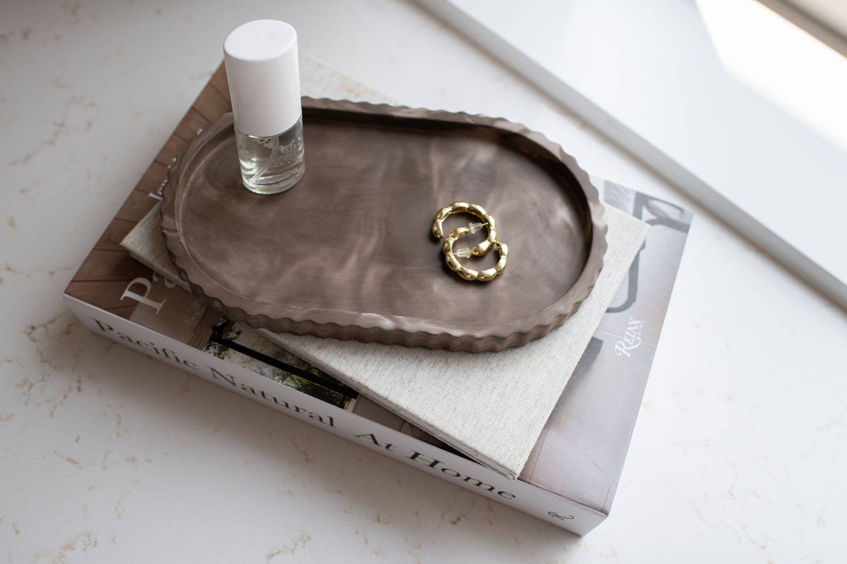 Plateau ovale cannelé Mocha |  Collection Nuances et Terres