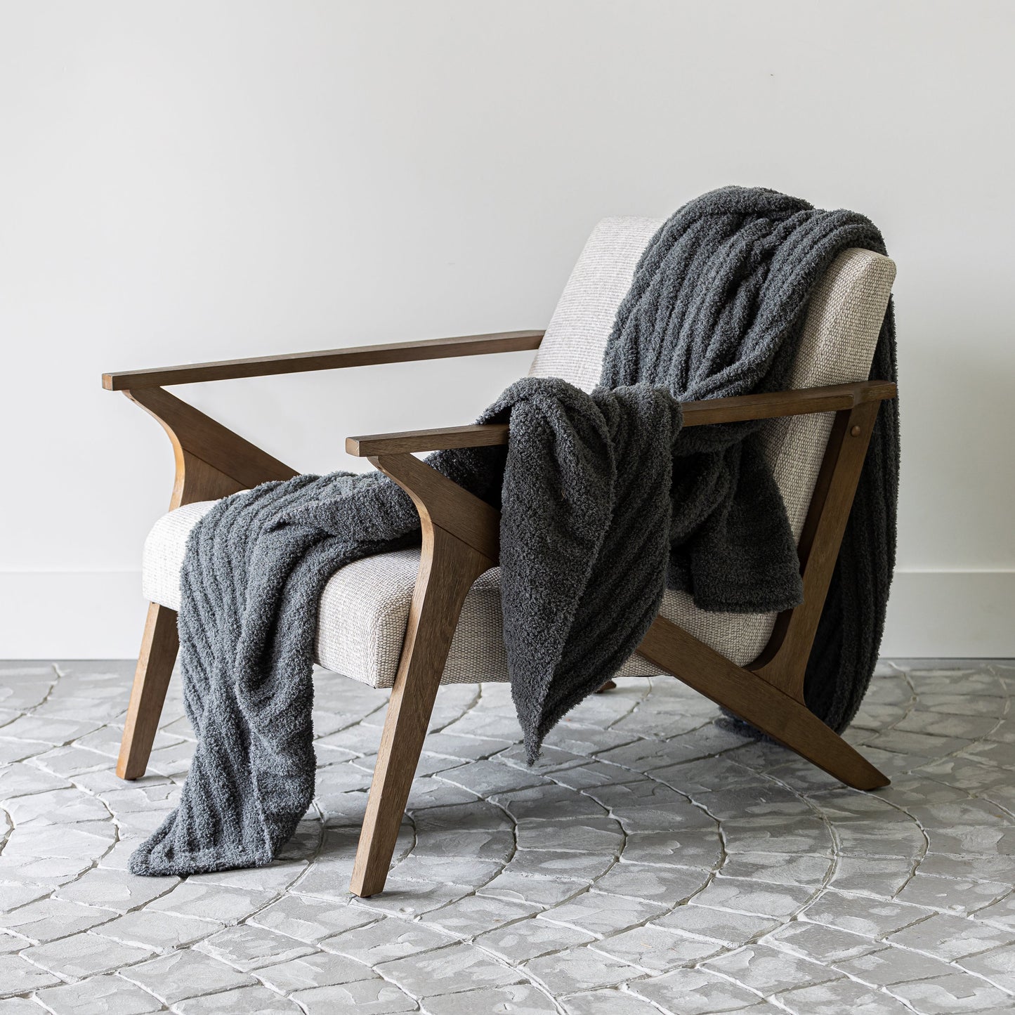 Plaid à rayures couleur gris anthracite