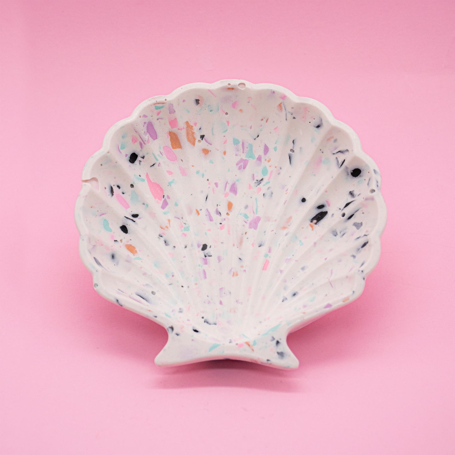 Petit plat à bijoux en coquillage