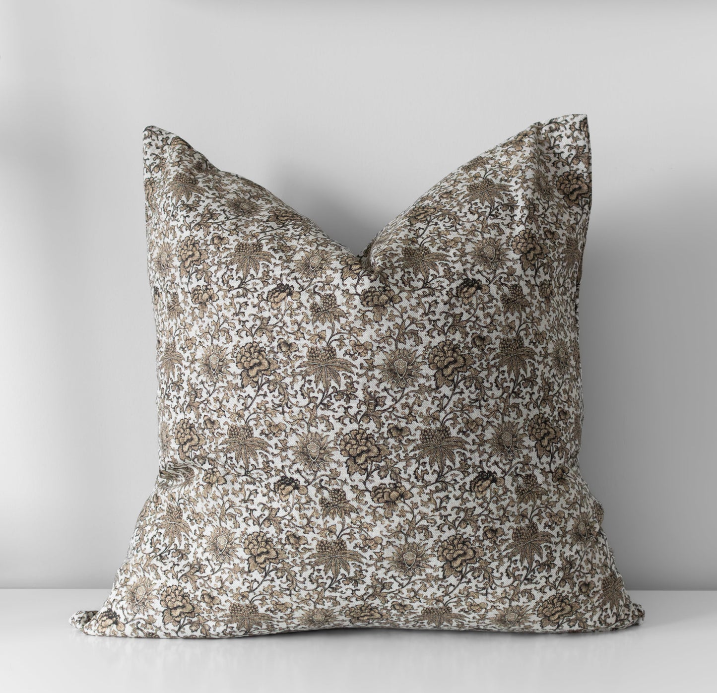 Odessa | Housse de coussin à motif floral vintage
