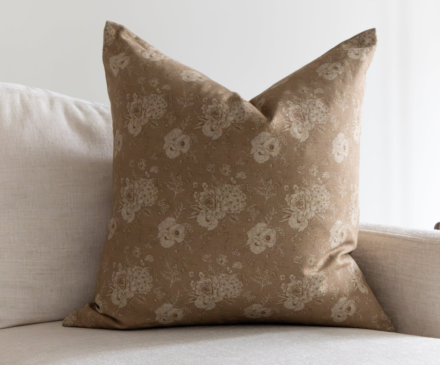 Eliora | Housse de coussin florale style vintage