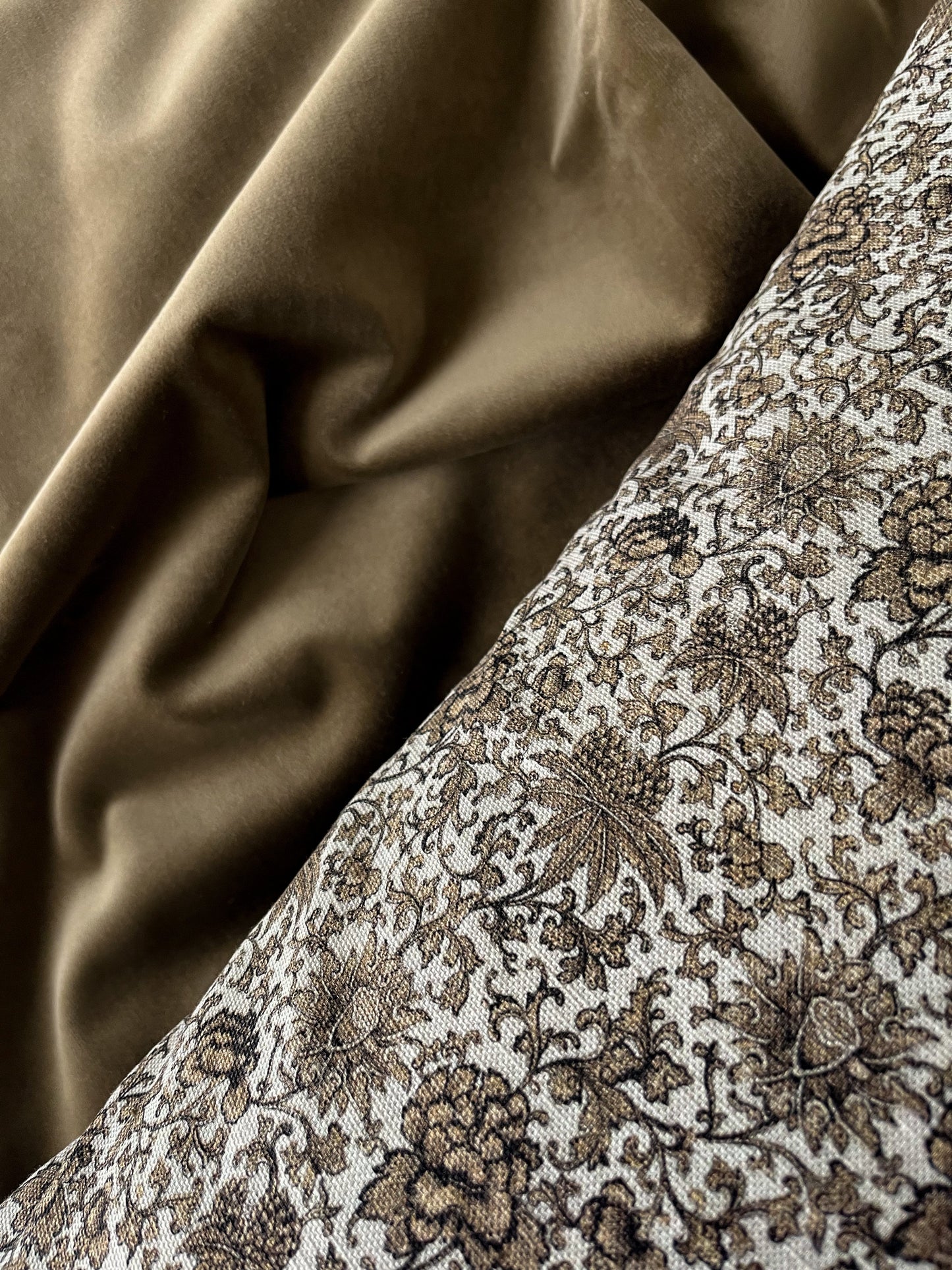 Odessa | Housse de coussin à motif floral vintage