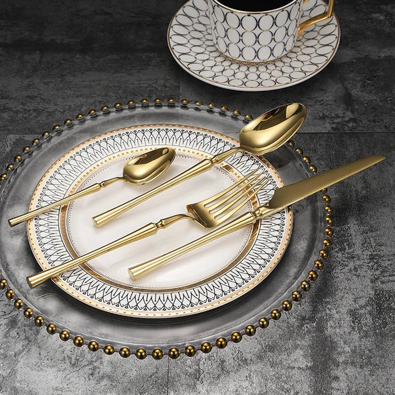 Ensemble de couverts Kin