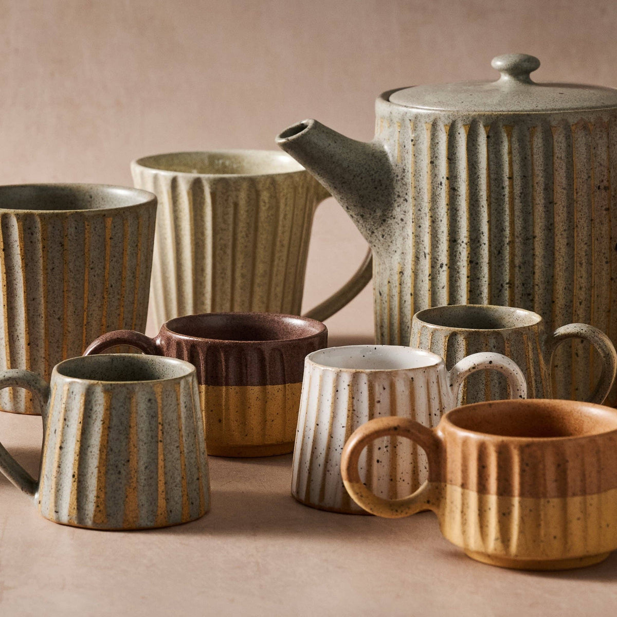 Vase cannelé en céramique | Argile