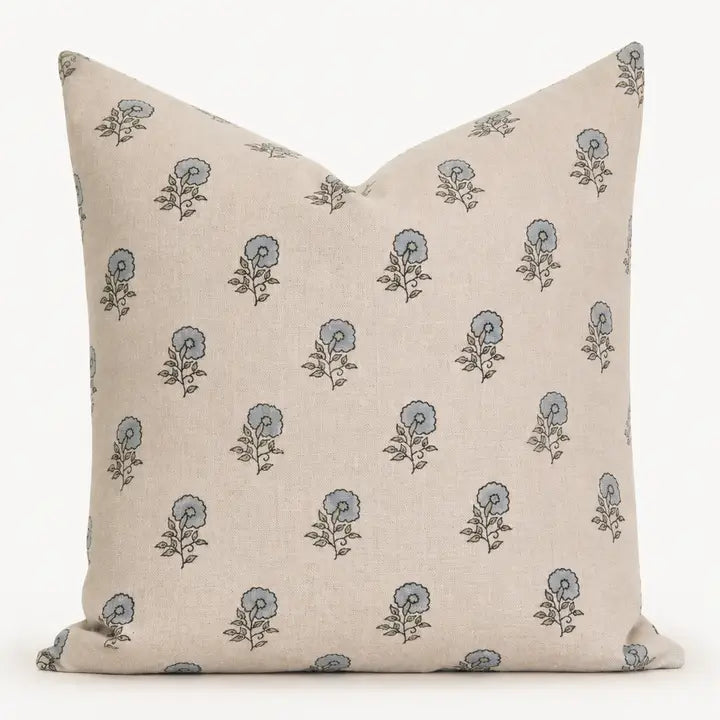 Housse de coussin florale Elsie | Bleu doux et naturel