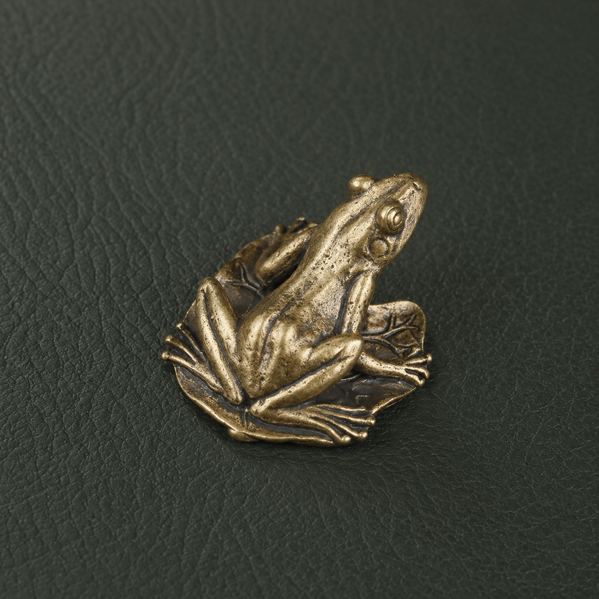 Figurine La Grenouille en laiton antique | Collection "Porte-bonheur