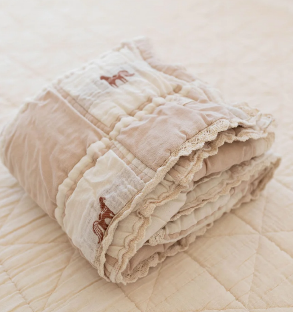 Quilt couverture Petit cheval| Beige rosé