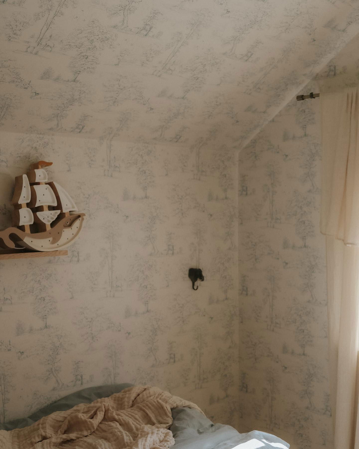 Papier peint Montfort  |  Indigo blue