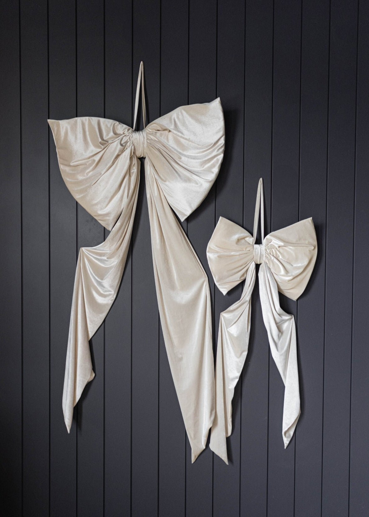 Nœud surdimensionné en velours crème