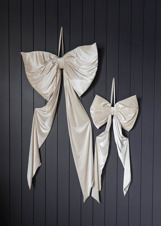 Nœud surdimensionné en velours crème