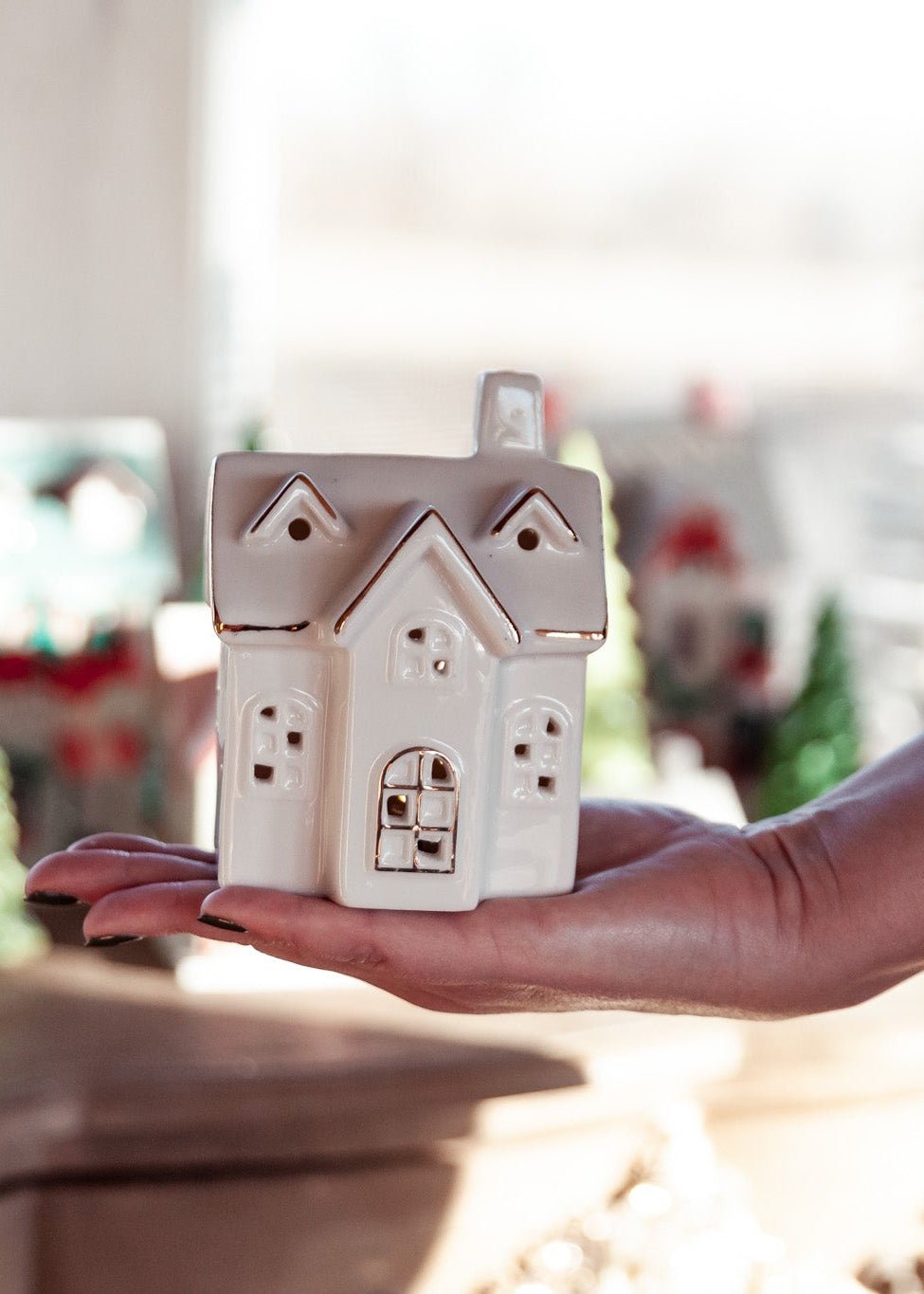 Village en grès avec lumières LED et dorure à chaud | Ensemble de 4